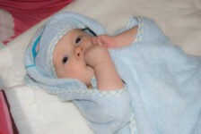 When Should I Stop Swaddling?